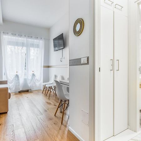 Apartamento Milano Vetra-Parco Delle Basiliche 2 Pax- Wifi- Banfi Exterior foto