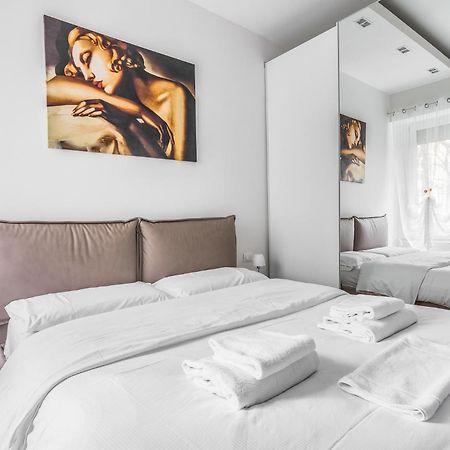 Apartamento Milano Vetra-Parco Delle Basiliche 2 Pax- Wifi- Banfi Exterior foto