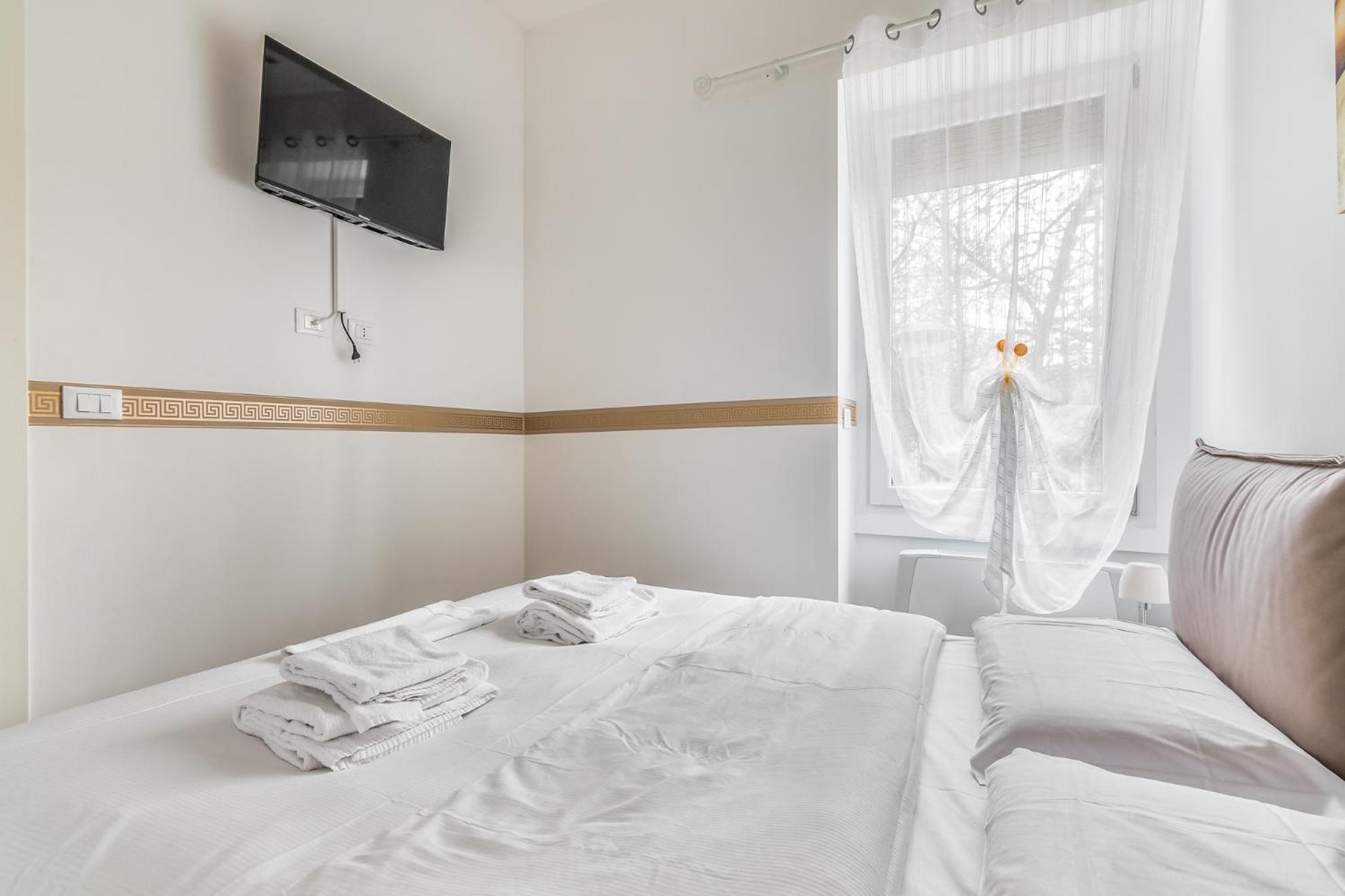 Apartamento Milano Vetra-Parco Delle Basiliche 2 Pax- Wifi- Banfi Exterior foto